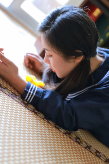 父亲要了我四次